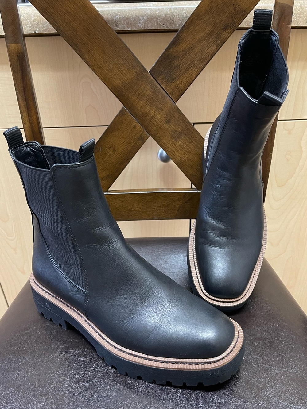 Sam Edelman Women Laguna Chelsea Black Leather Boots EUC Size 8